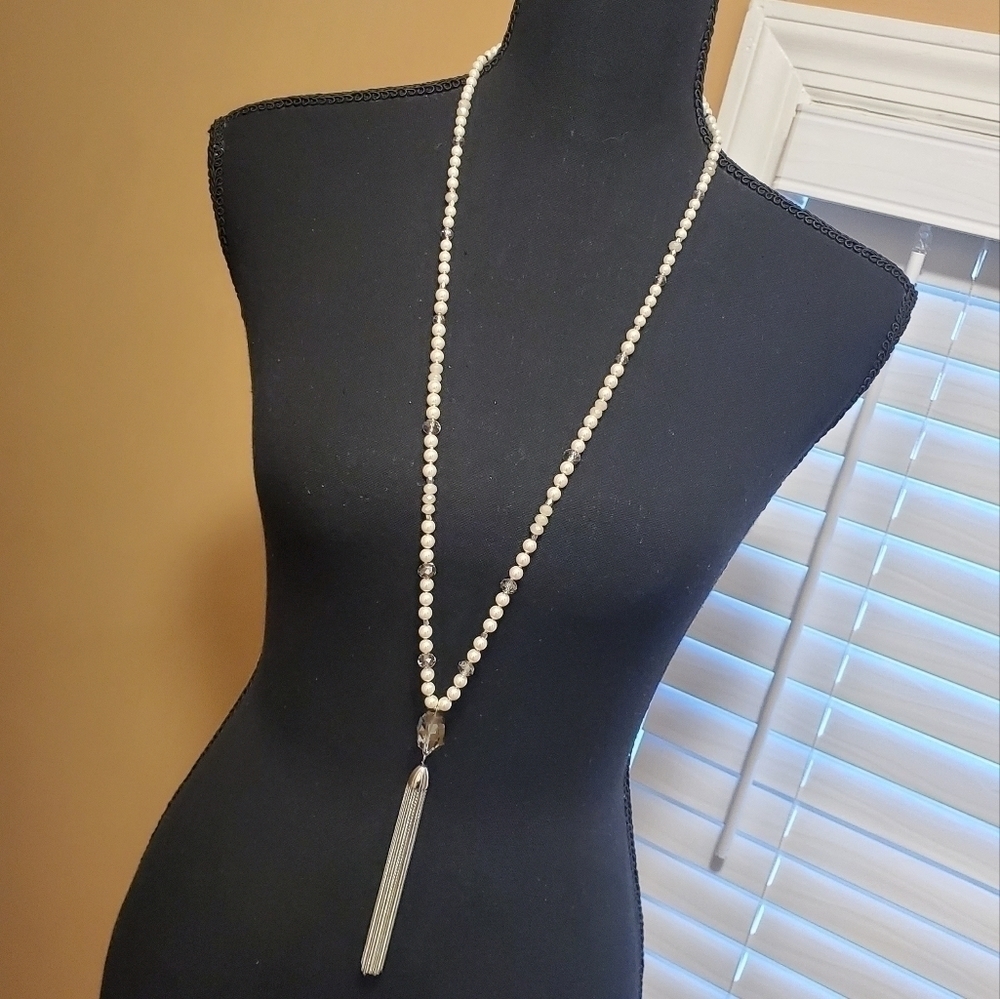 LOFT Pearl & Silvertone Tassled Necklace Fashion jewelry statememt piece